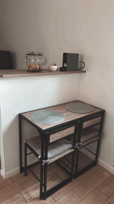 Beautiful F2 Apartment 5 Stops By Train From Paris Moret-sur-Loing Exteriér fotografie